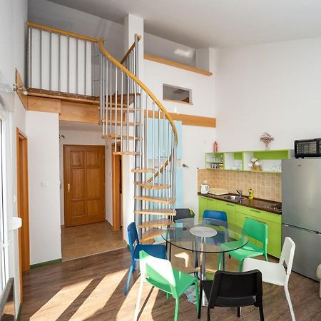 Smiley 2 Apartment Novalja Exterior foto